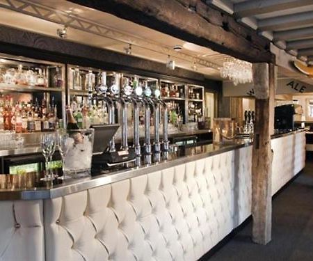 Hotel The Blue Anchor Feering Esterno foto